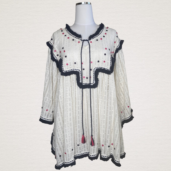 Anthropologie Tops - Raga Kimono Sleeve Eyelet Poncho Top